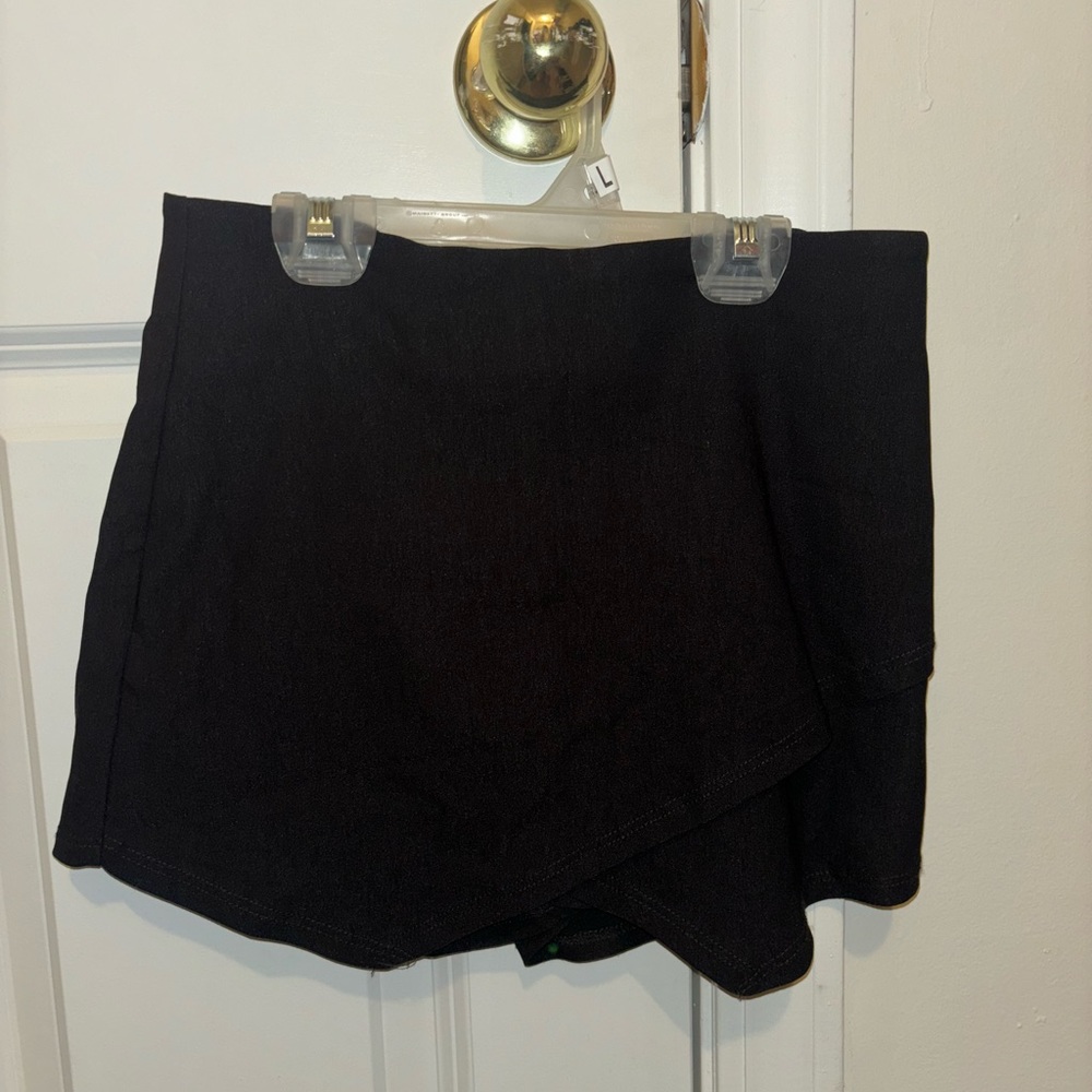 Really cute black envelope skort from American Threads in a size small.